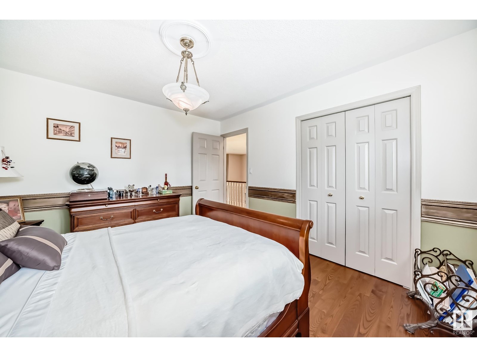Photo 42 of 17416 53 Av Nw, Edmonton AB