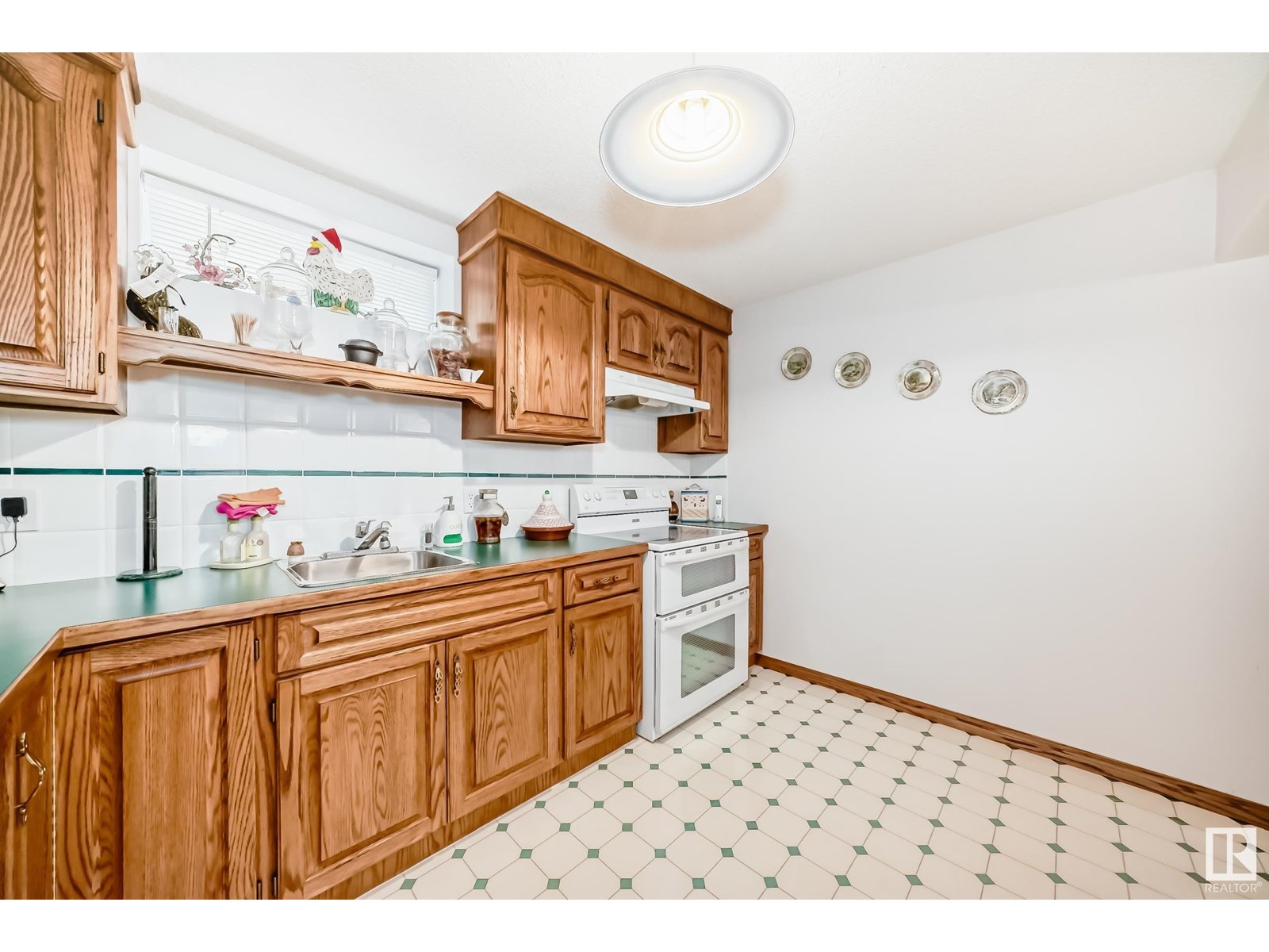 Photo 54 of 17416 53 Av Nw, Edmonton AB