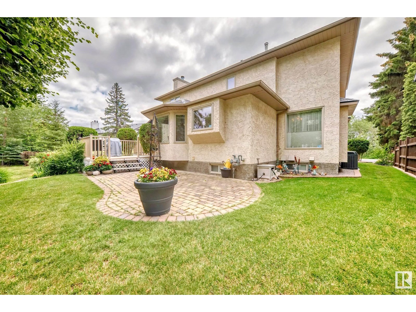 Photo 68 of 17416 53 Av Nw, Edmonton AB