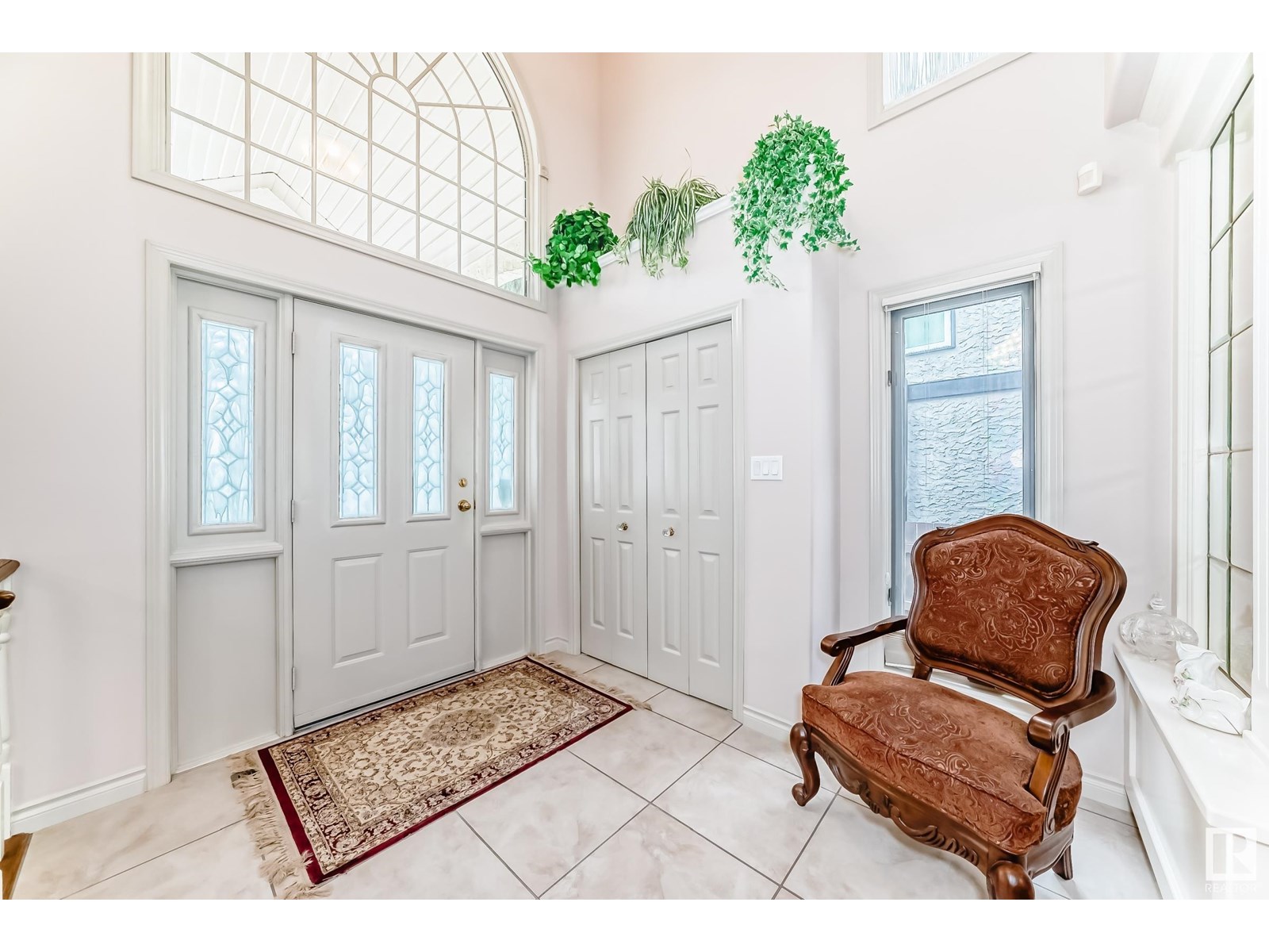 Photo 8 of 17416 53 Av Nw, Edmonton AB