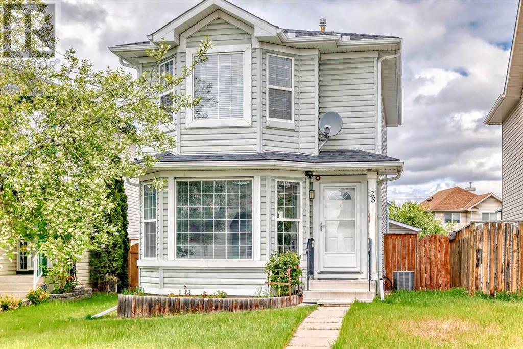 Single Family House for Sale in  Country Hills Manor NW Country Hills Calgary 