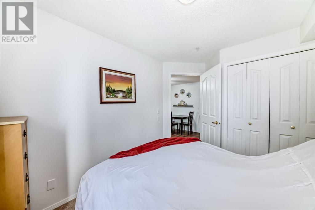 Single Family House for Sale in   Pinecliff Grove NE Pineridge Calgary 