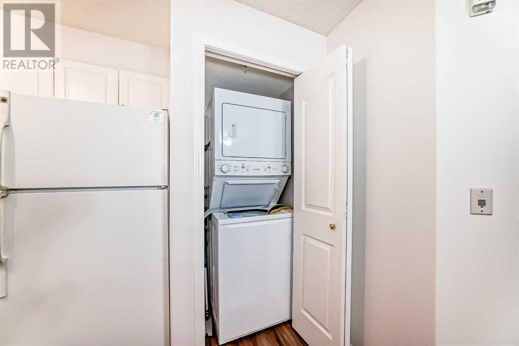 Single Family House for Sale in   Pinecliff Grove NE Pineridge Calgary 