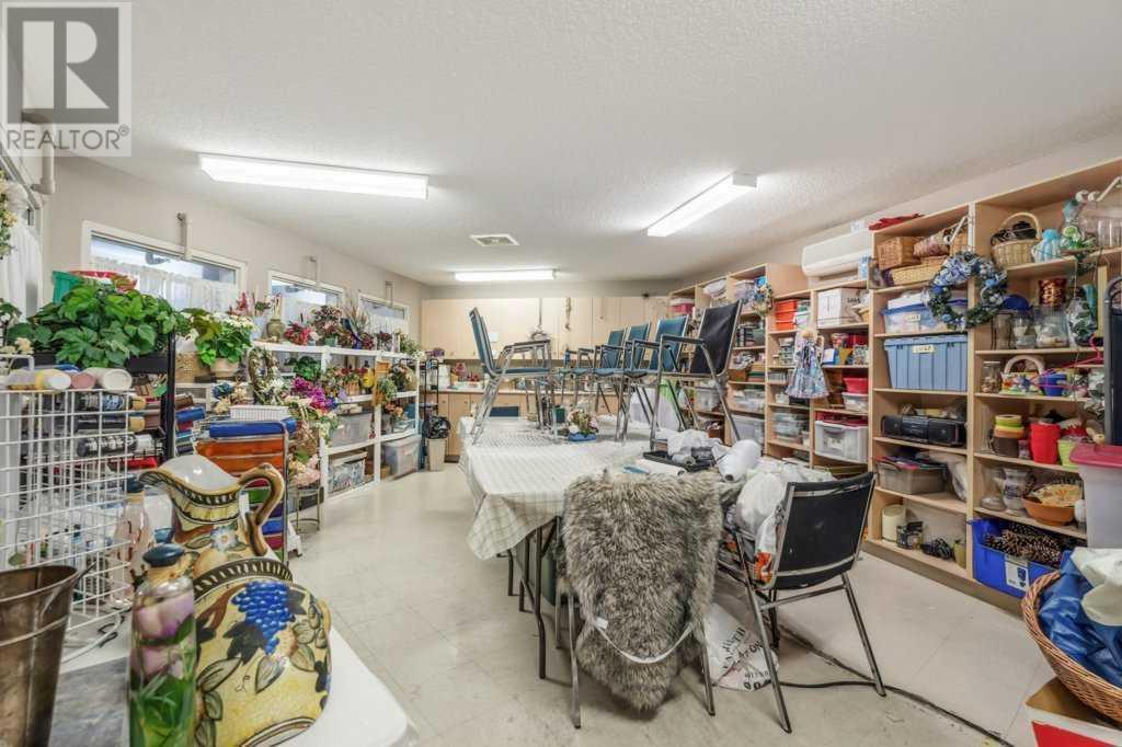Single Family House for Sale in   Pinecliff Grove NE Pineridge Calgary 