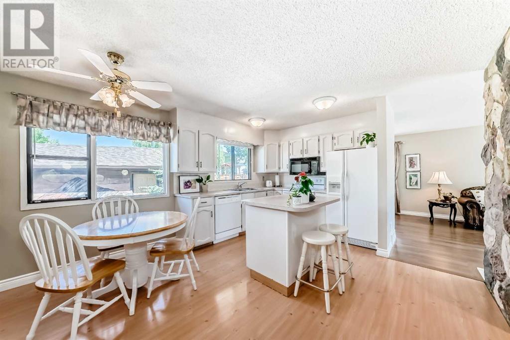 Single Family House Bungalow for Sale in  deercroft Way SE Deer Run Calgary 