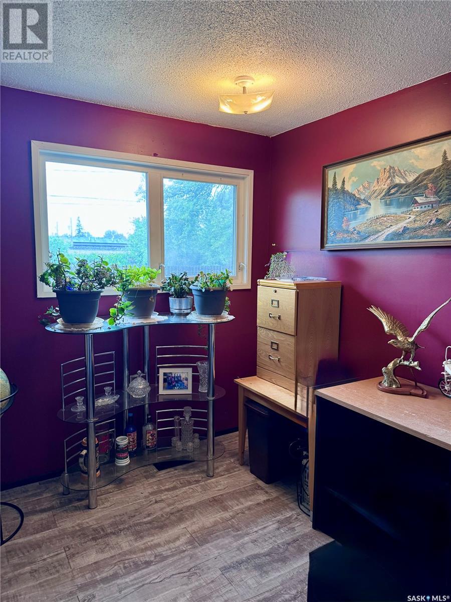 1204 North Railway STREET E, Swift Current, Saskatchewan