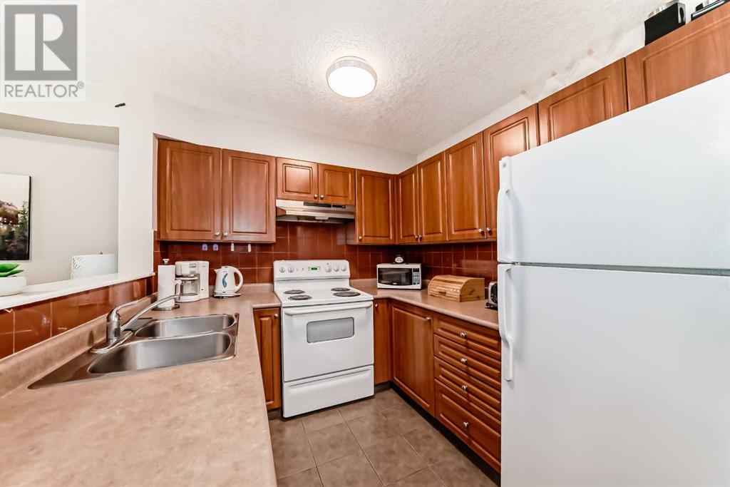 Single Family House for Sale in    Avenue SW Downtown West End Calgary 