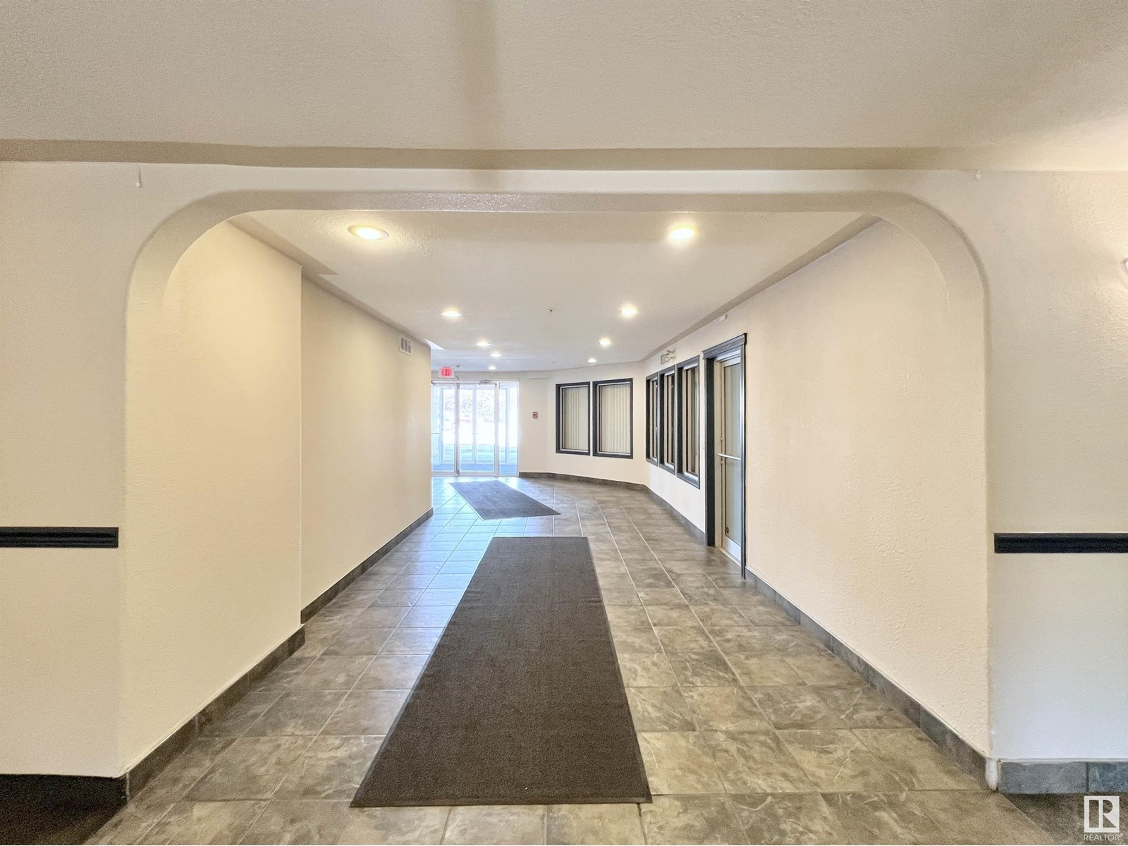 #315 11325 83 ST NW - Image 2