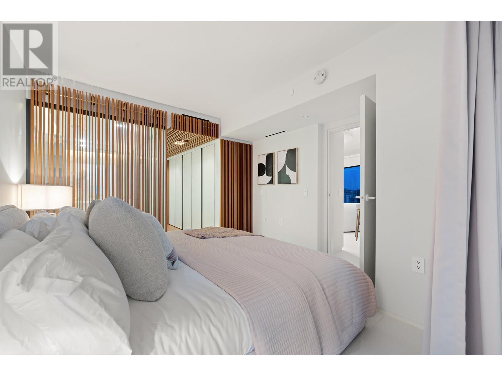 2404 1033 NELSON STREET, Vancouver