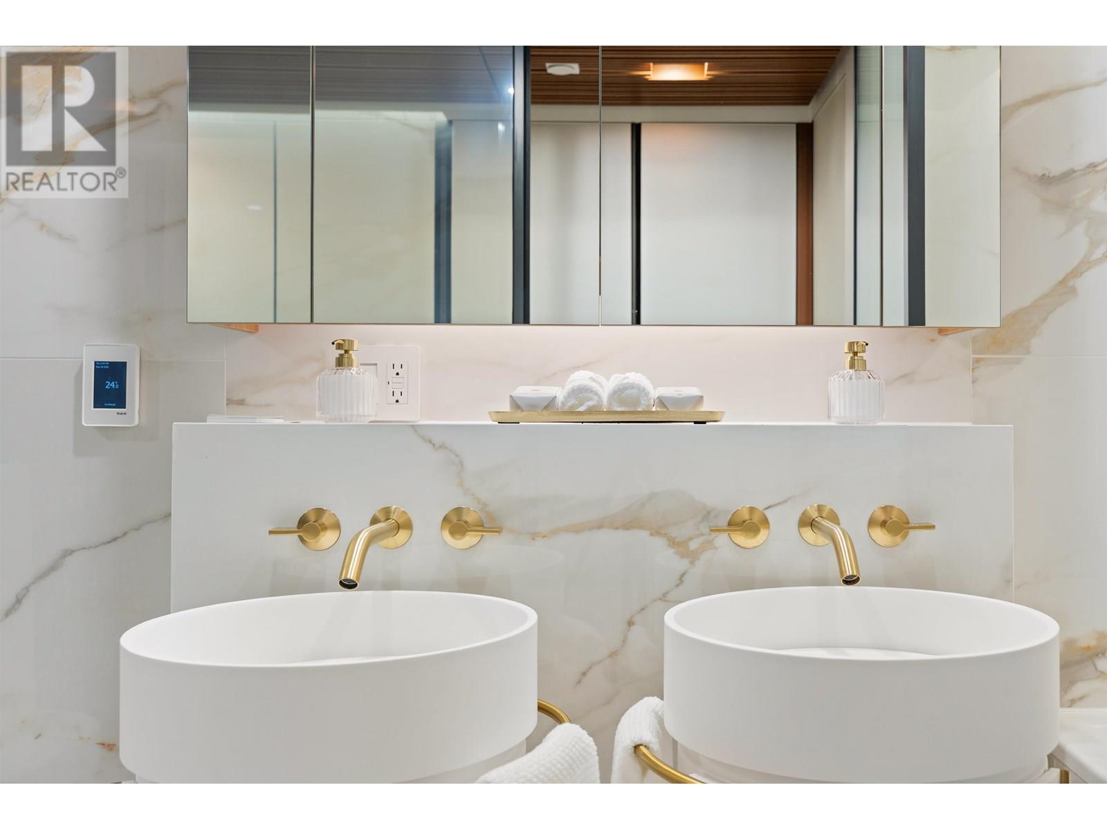 2404 1033 NELSON STREET, Vancouver