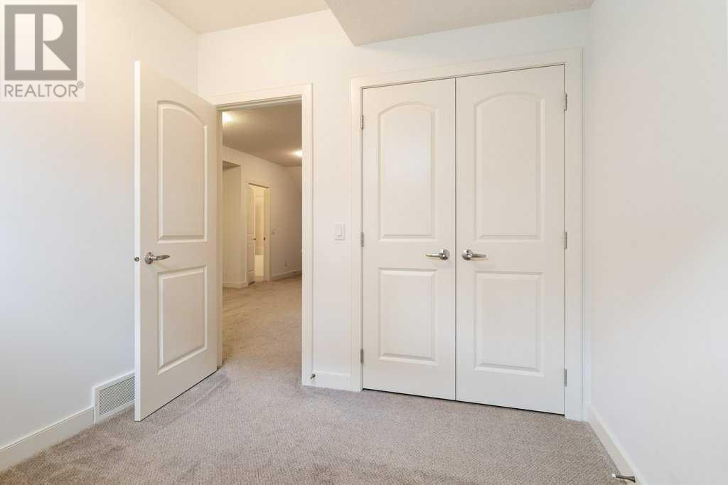 Single Family House 4 Level for Sale in  Sage Bluff Rise NW Sage Hill Calgary 