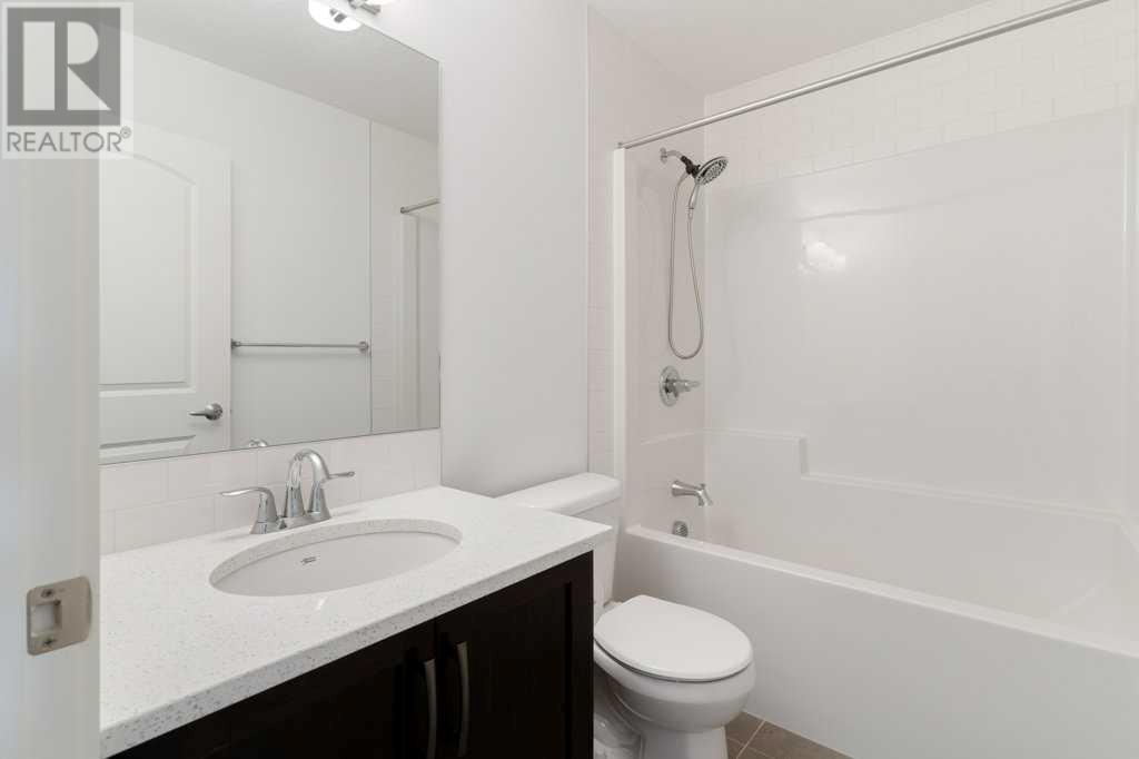 Single Family House 4 Level for Sale in  Sage Bluff Rise NW Sage Hill Calgary 