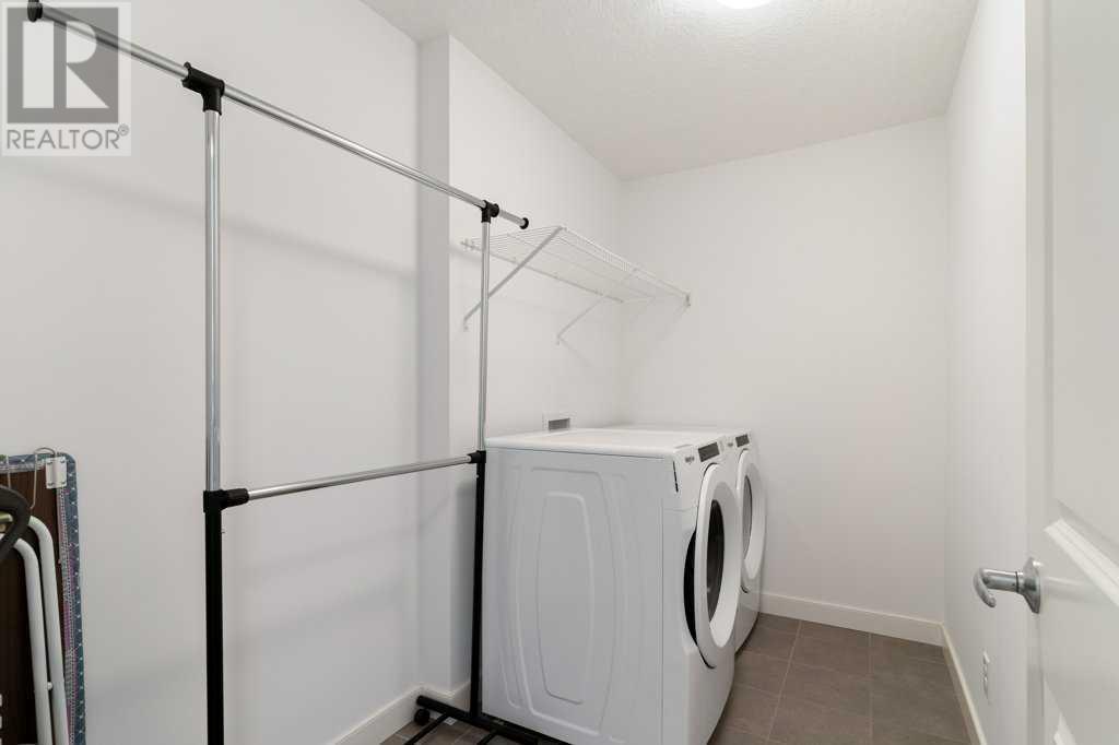 Single Family House 4 Level for Sale in  Sage Bluff Rise NW Sage Hill Calgary 