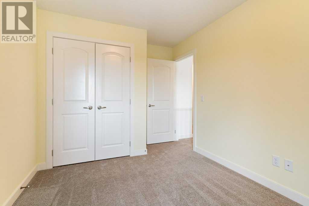 Single Family House 4 Level for Sale in  Sage Bluff Rise NW Sage Hill Calgary 