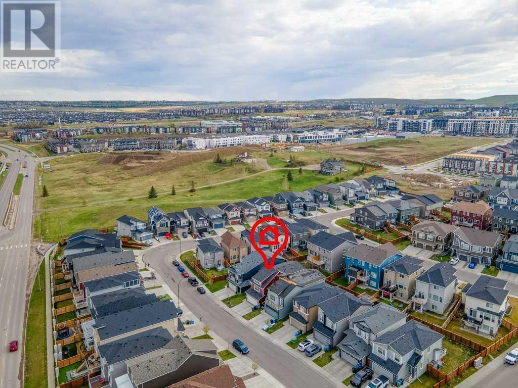 Single Family House 4 Level for Sale in  Sage Bluff Rise NW Sage Hill Calgary 
