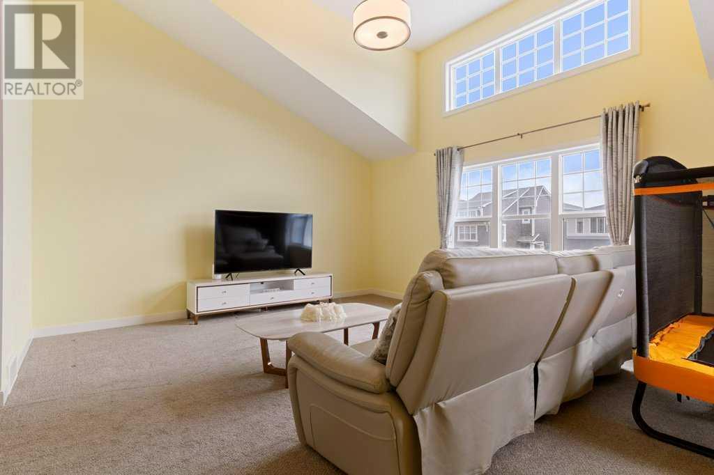 Single Family House 4 Level for Sale in  Sage Bluff Rise NW Sage Hill Calgary 