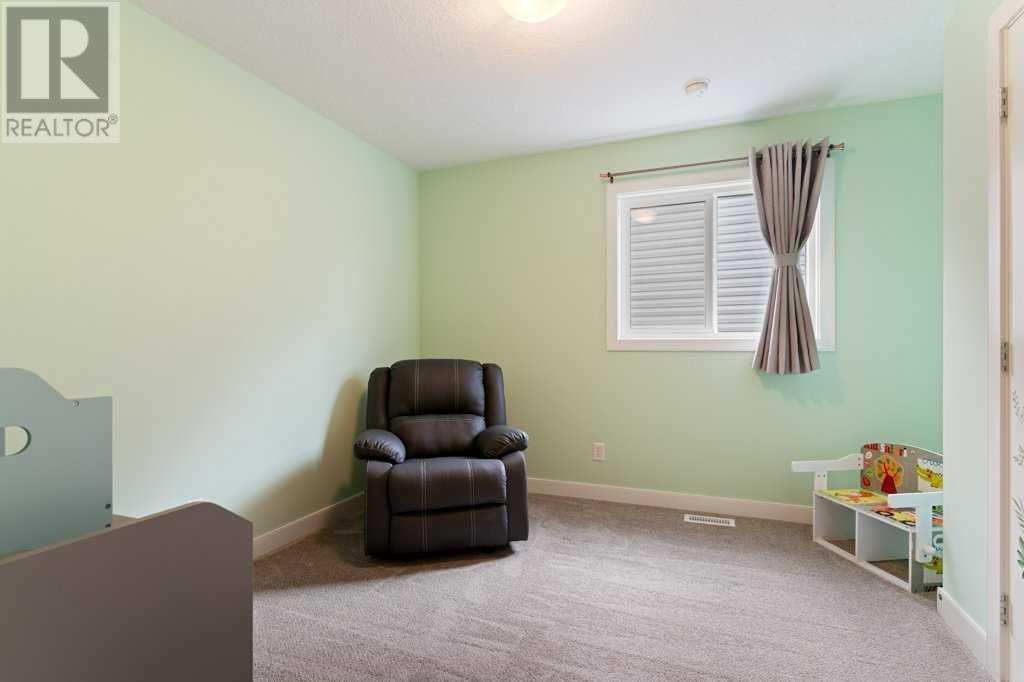 Single Family House 4 Level for Sale in  Sage Bluff Rise NW Sage Hill Calgary 