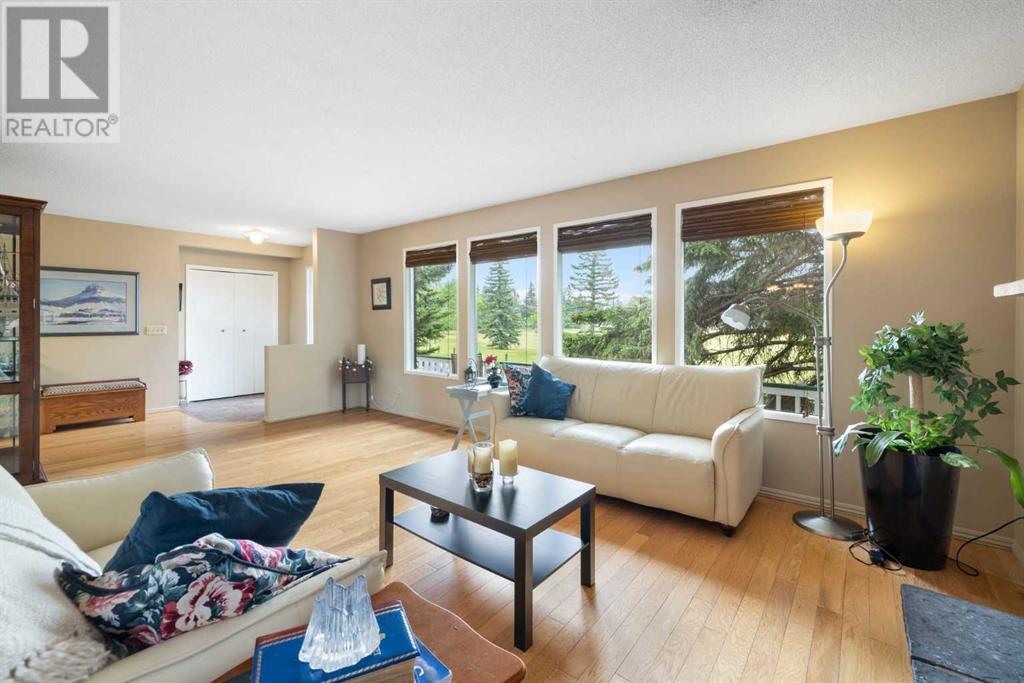 Single Family House Bungalow for Sale in  Deerview Place SE Deer Ridge Calgary 