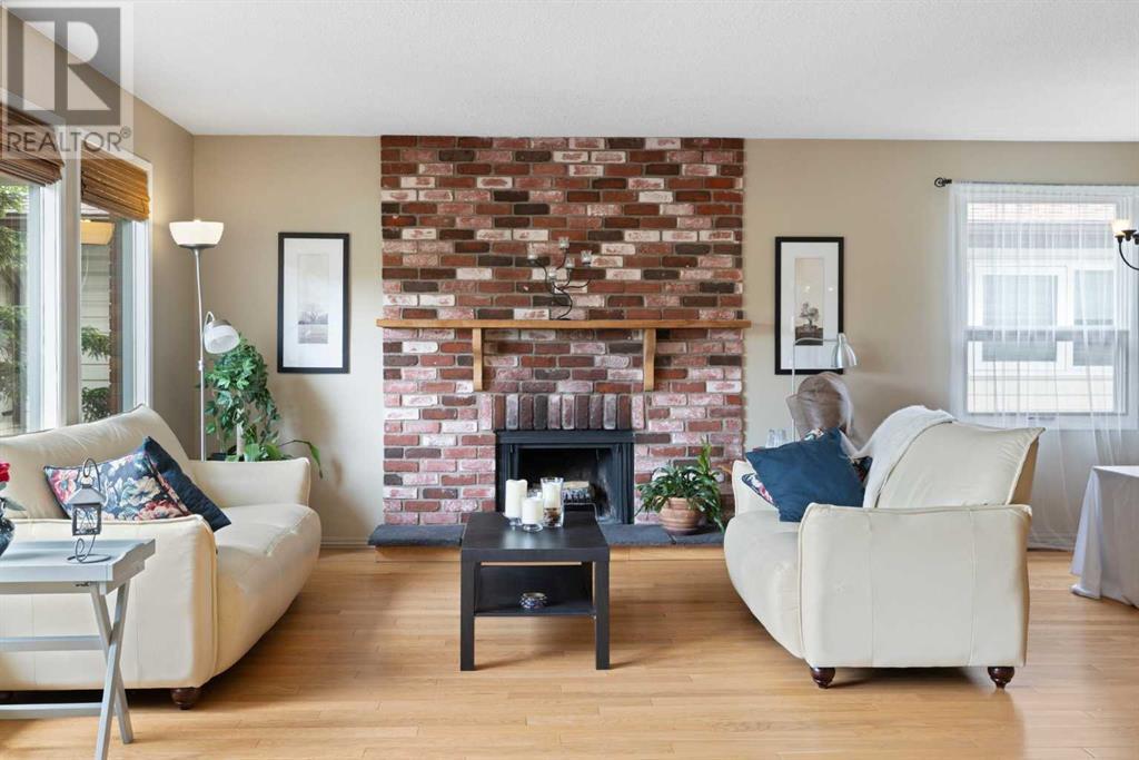 Single Family House Bungalow for Sale in  Deerview Place SE Deer Ridge Calgary 