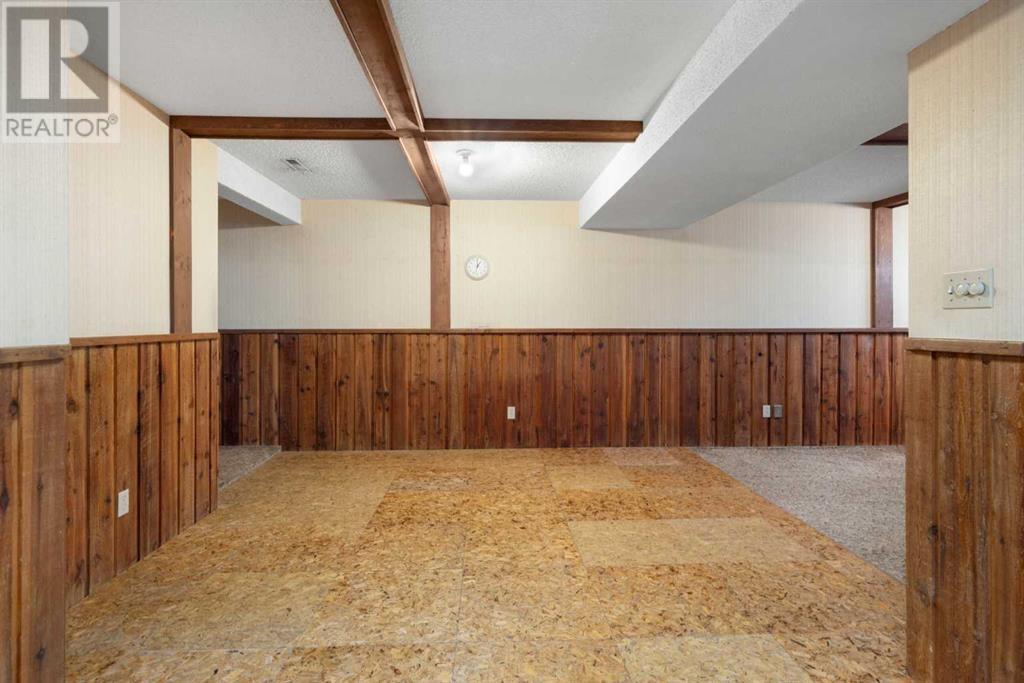 Single Family House Bungalow for Sale in  Deerview Place SE Deer Ridge Calgary 