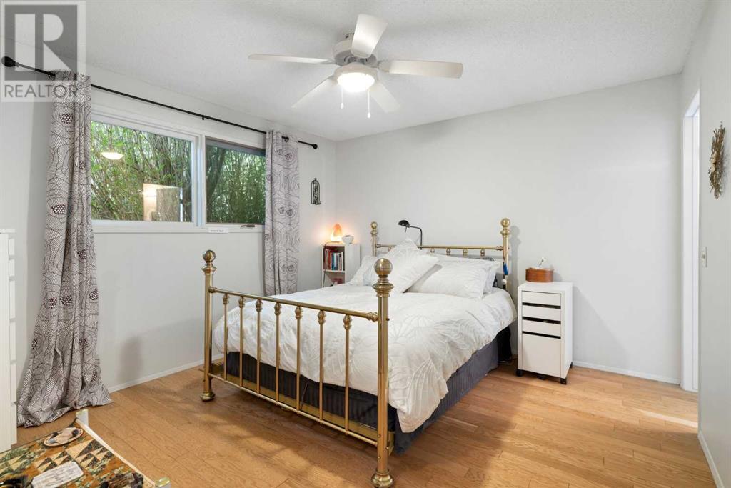 Single Family House Bungalow for Sale in  Deerview Place SE Deer Ridge Calgary 