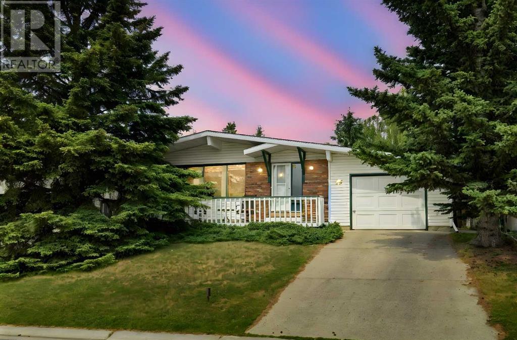 Single Family House Bungalow for Sale in  Deerview Place SE Deer Ridge Calgary 