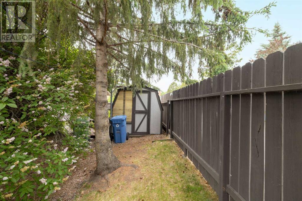 Single Family House Bungalow for Sale in  Deerview Place SE Deer Ridge Calgary 