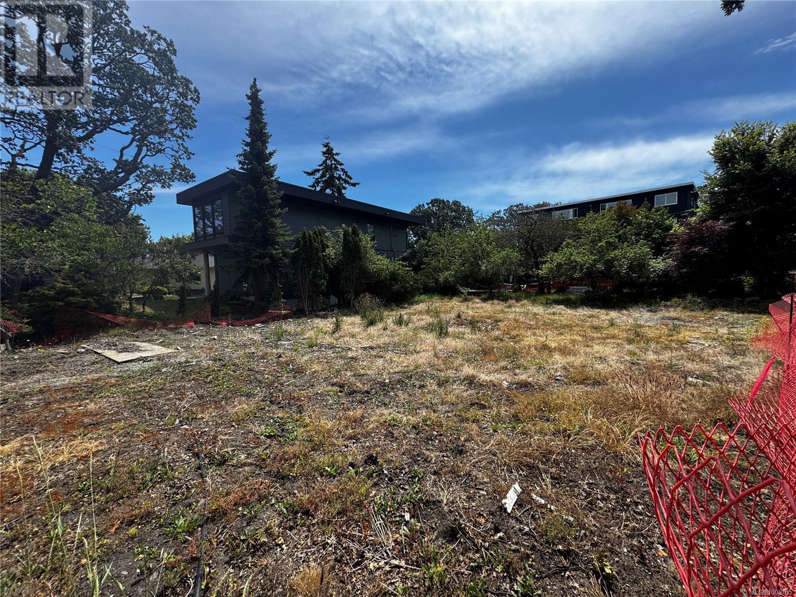  2501 Wootton Crescent, Oak Bay