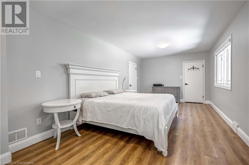 Photo 15 of 5585 Belmont Avenue, Niagara Falls ON