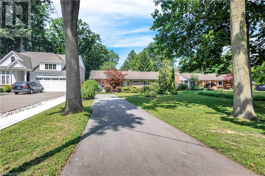 Photo 2 of 5585 Belmont Avenue, Niagara Falls ON
