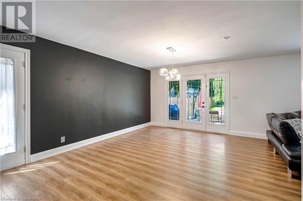 Photo 9 of 5585 Belmont Avenue, Niagara Falls ON