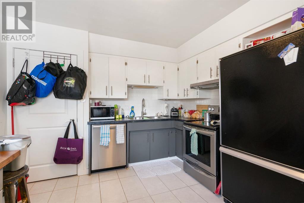 Multi-family House Bungalow for Sale in   Avenue SW Parkhill Calgary 