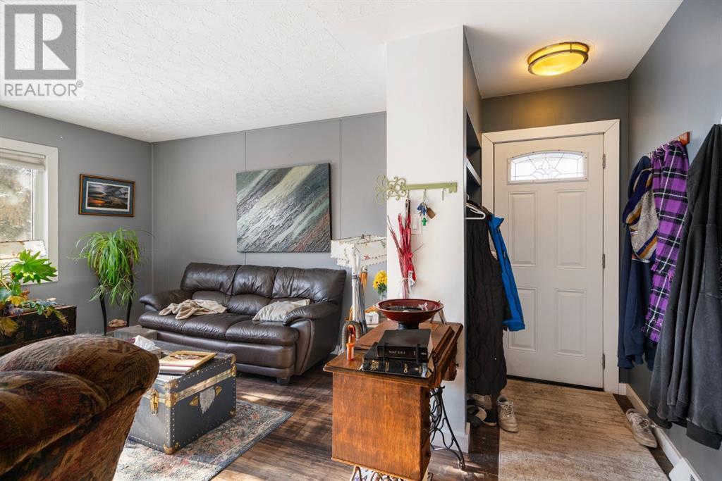 Multi-family House Bungalow for Sale in   Avenue SW Parkhill Calgary 