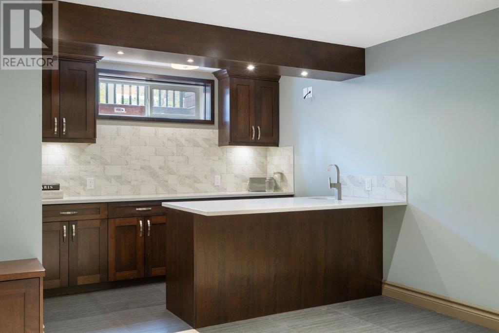 Single Family House for Sale in   Street SW West Springs Calgary 