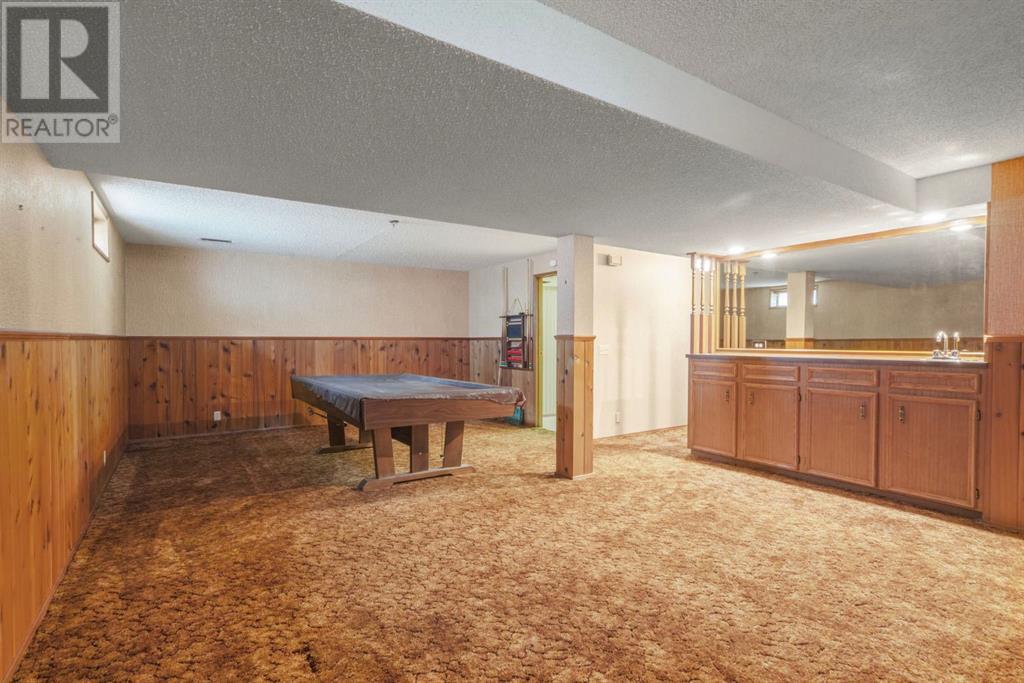 Single Family House for Sale in  Dalcastle Mews NW Dalhousie Calgary 