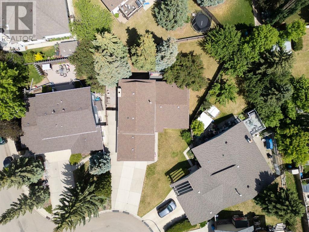 Single Family House for Sale in  Dalcastle Mews NW Dalhousie Calgary 