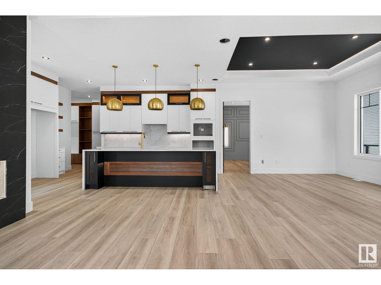 Photo 15 of 296 165 Av Ne, Edmonton AB
