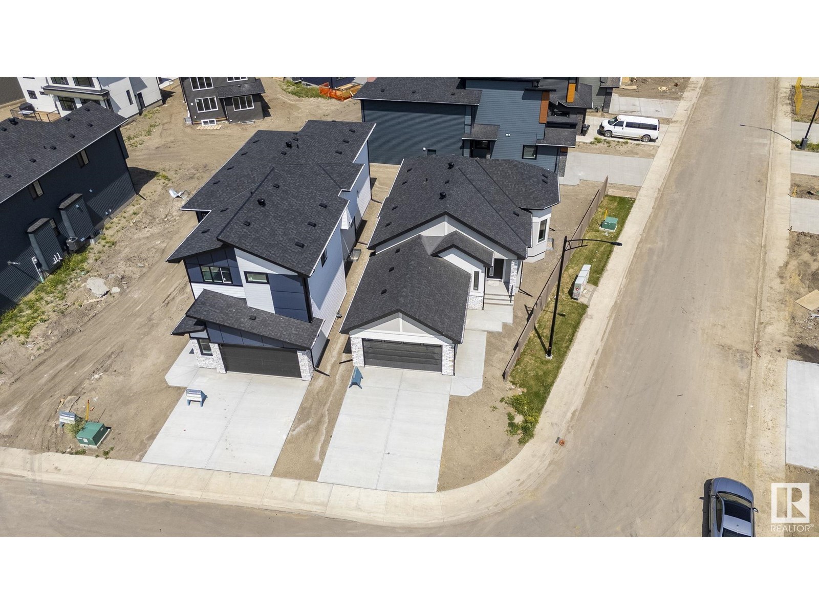 Photo 4 of 296 165 Av Ne, Edmonton AB