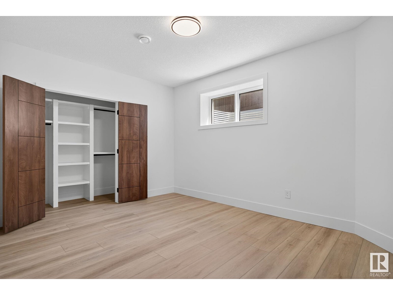 Photo 43 of 296 165 Av Ne, Edmonton AB