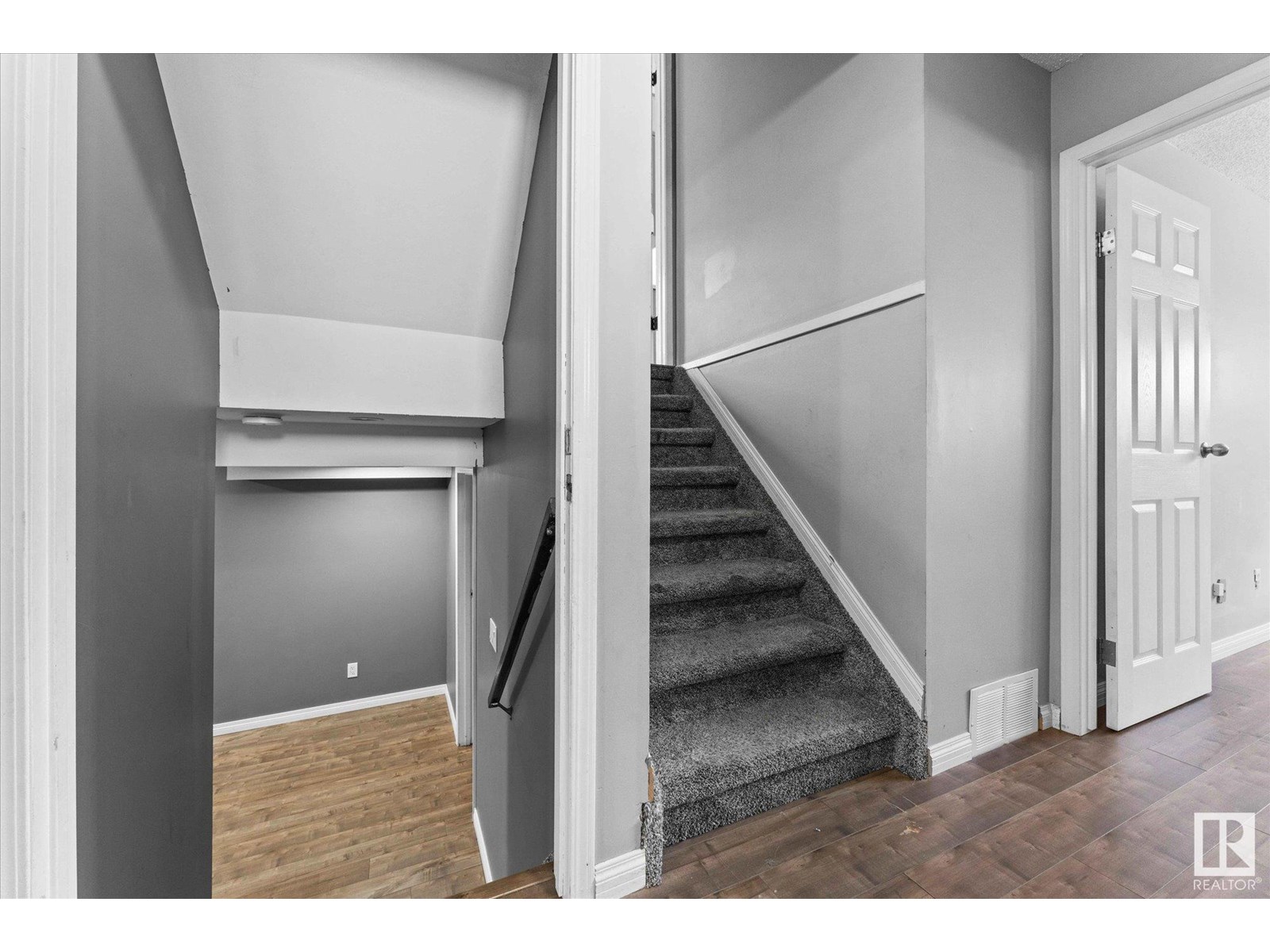 Photo 40 of 33 Westglen Cr, Spruce Grove AB