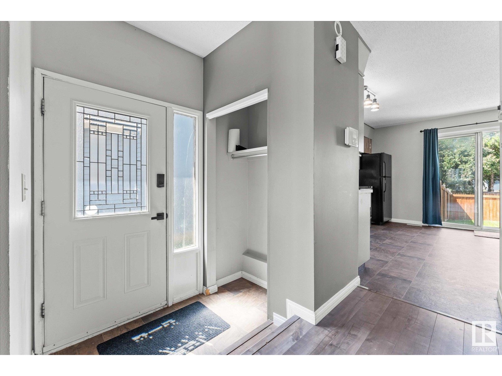 Photo 7 of 33 Westglen Cr, Spruce Grove AB