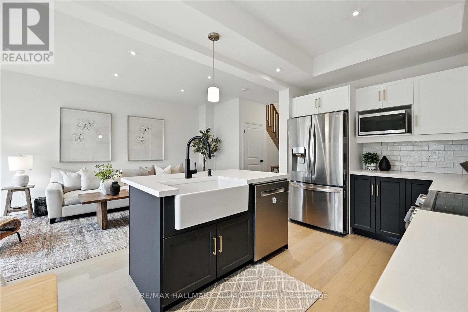 Single Family House for Sale in  SOUTHAM LANE Hamilton (Mountview) 