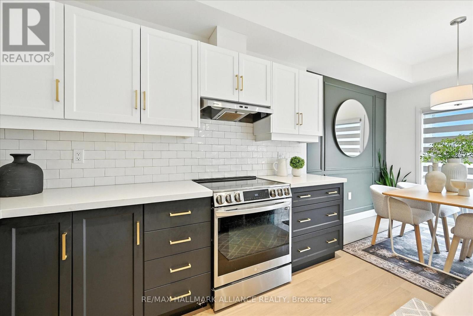 Single Family House for Sale in  SOUTHAM LANE Hamilton (Mountview) 