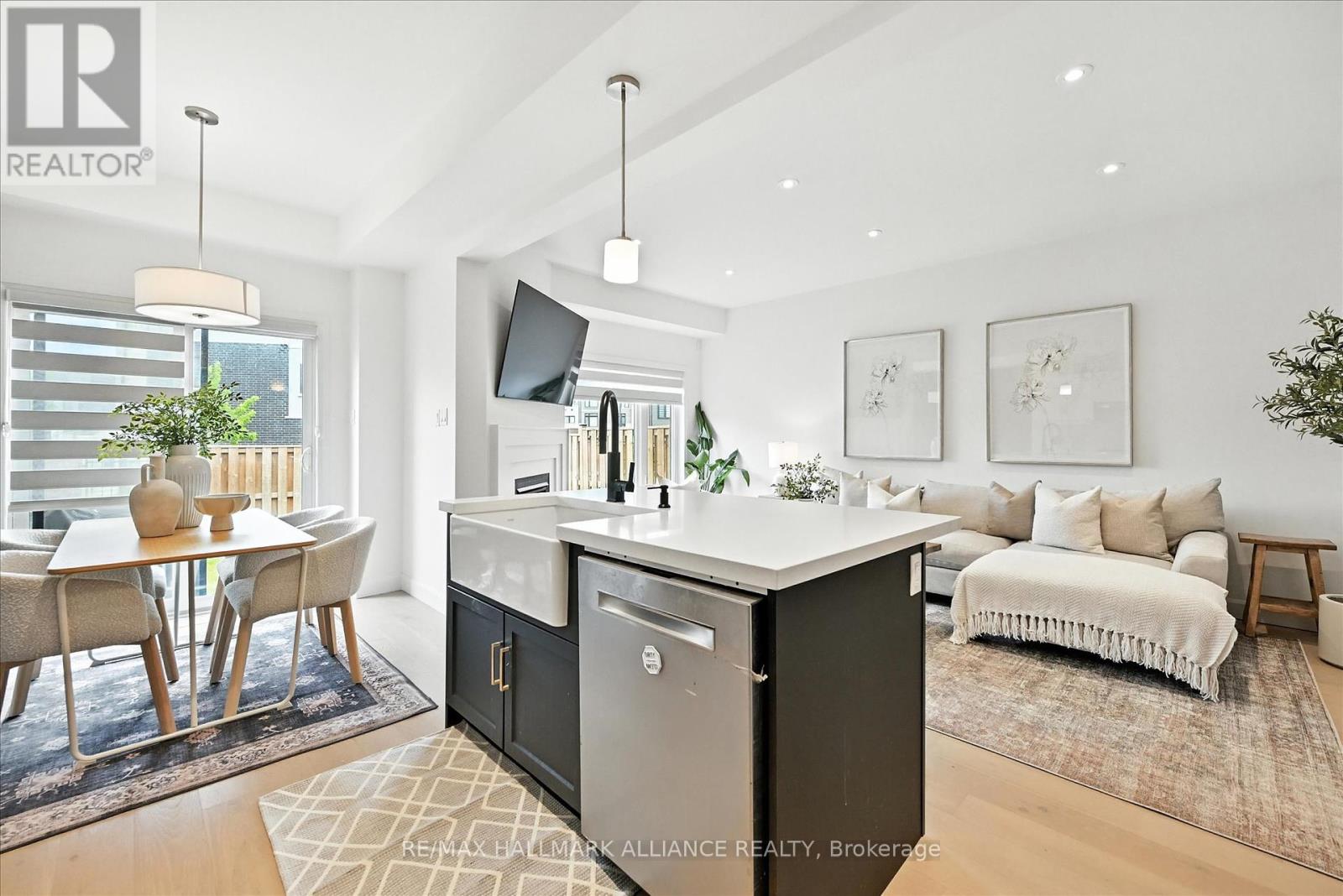 Single Family House for Sale in  SOUTHAM LANE Hamilton (Mountview) 