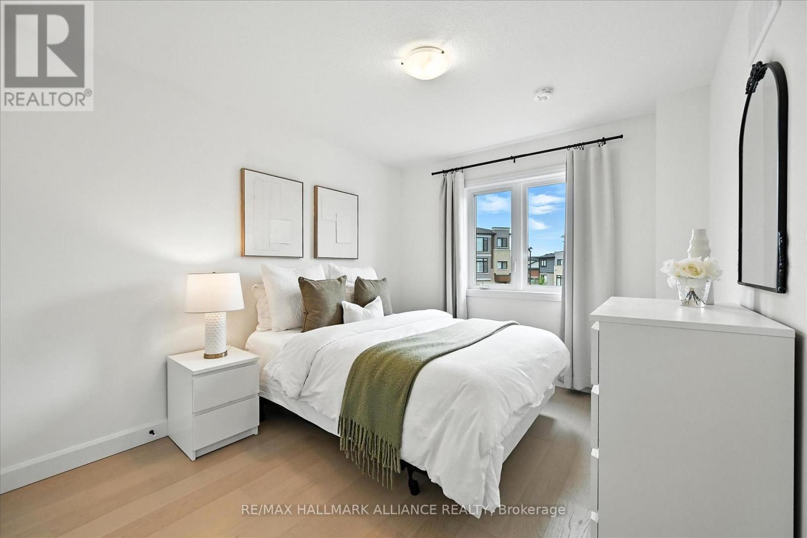 Single Family House for Sale in  SOUTHAM LANE Hamilton (Mountview) 