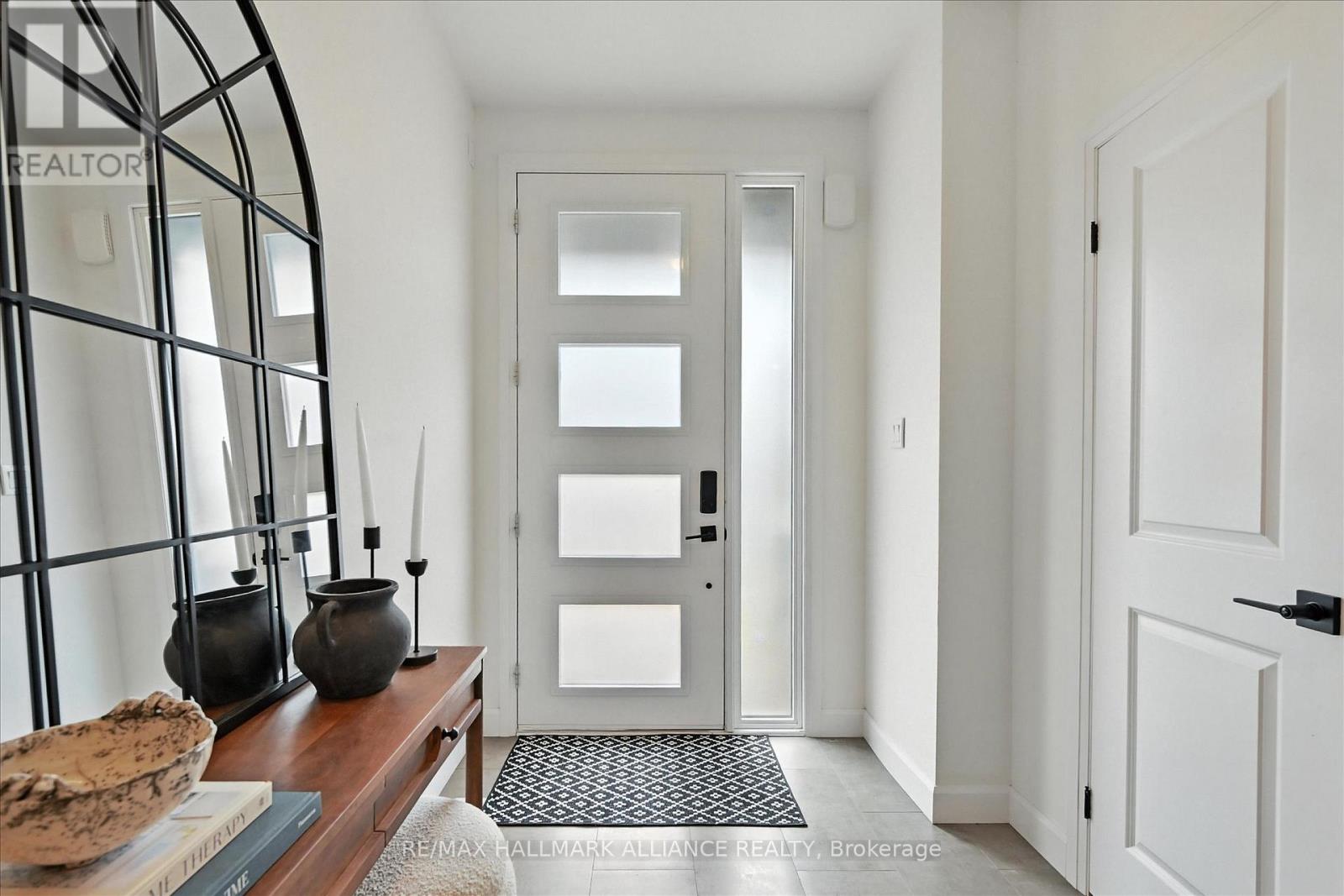 Single Family House for Sale in  SOUTHAM LANE Hamilton (Mountview) 