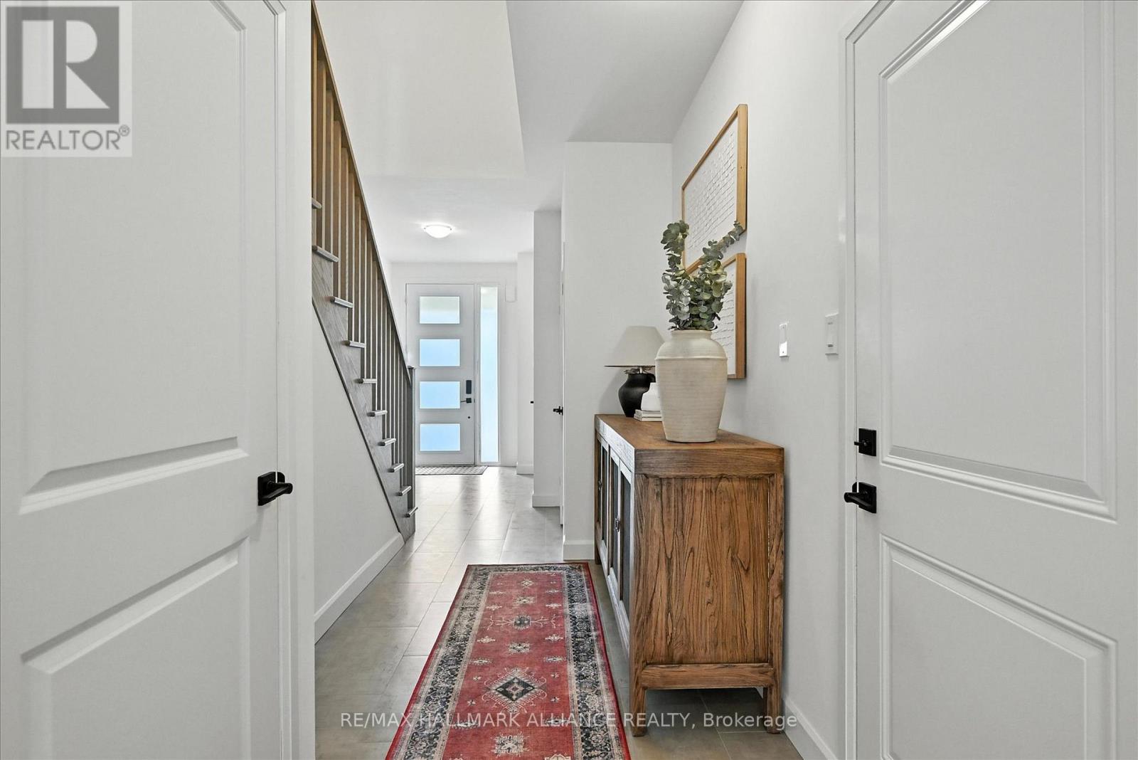 Single Family House for Sale in  SOUTHAM LANE Hamilton (Mountview) 