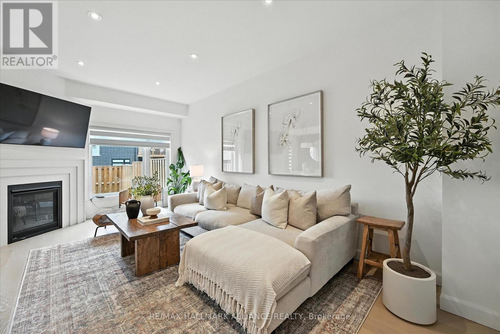 Single Family House for Sale in  SOUTHAM LANE Hamilton (Mountview) 