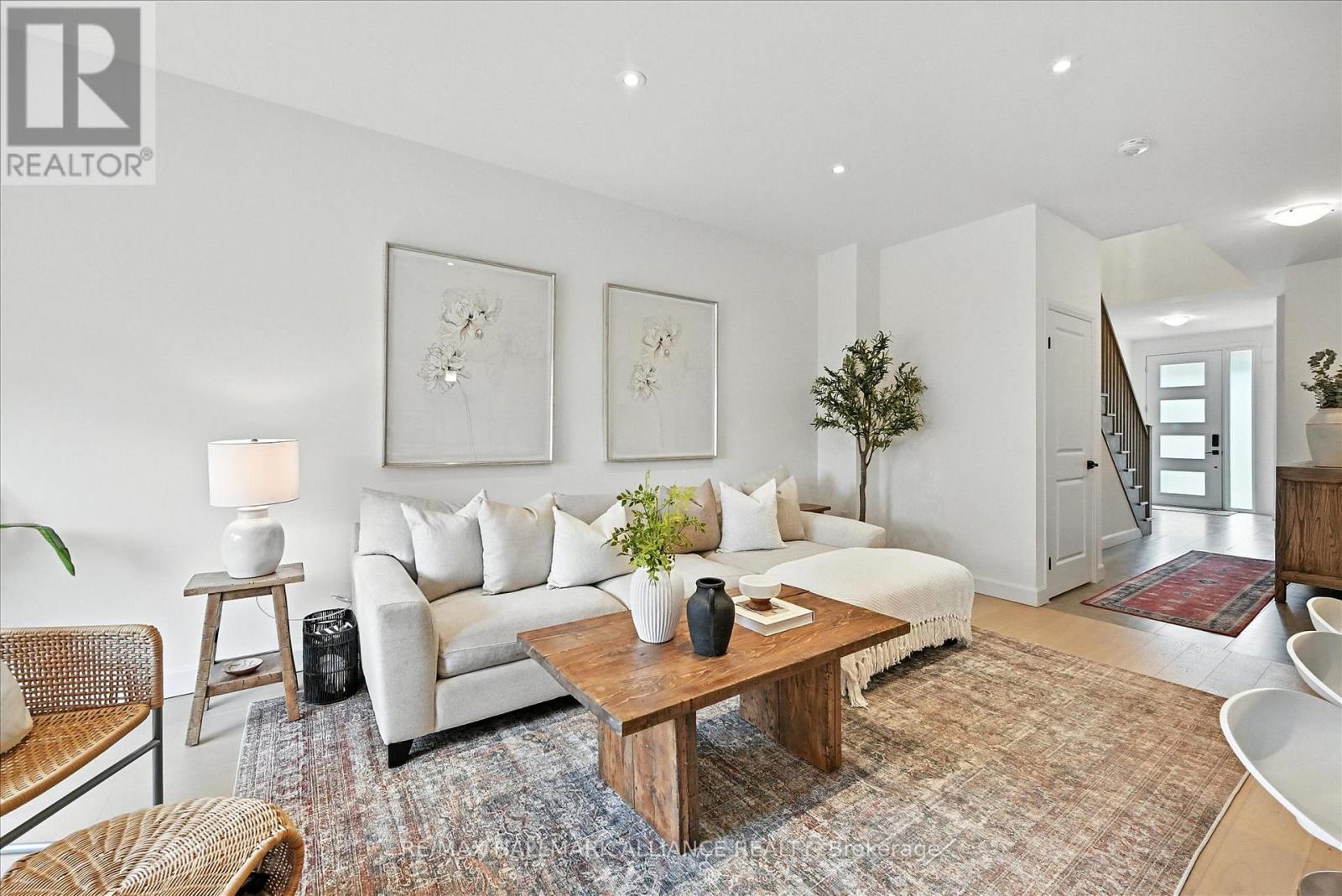 Single Family House for Sale in  SOUTHAM LANE Hamilton (Mountview) 