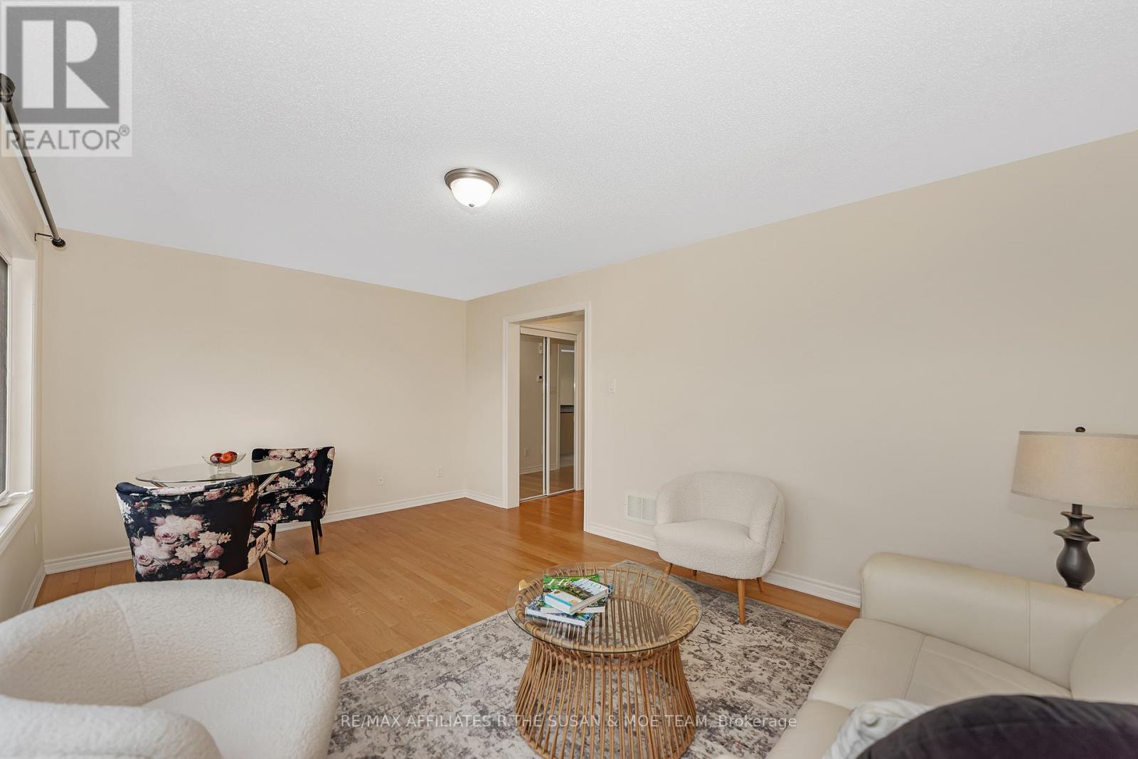 Photo 9 of 503 Coldwater Crescent, Ottawa ON
